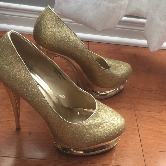 Apple Bottoms Platforms 5” heel sz 7.5 - Picture 2 of 4